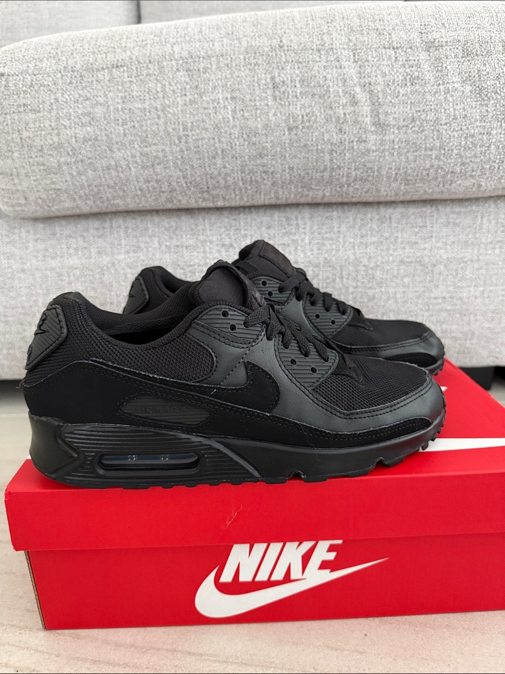 Nike Men’s Air Max 90 Black/Black men’s size 8